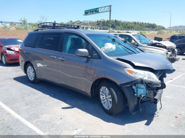2017 TOYOTA SIENNA 5TDYZ3DCXHS895701