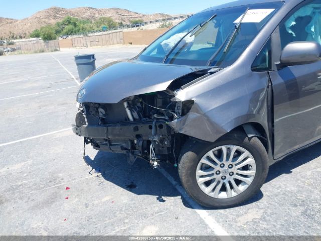 2017 TOYOTA SIENNA 5TDYZ3DCXHS895701 Photo 5