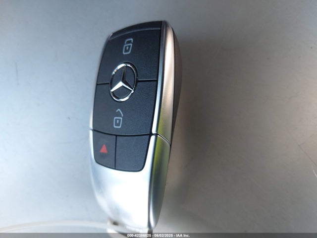 W1N4M4GB6NW183020 Mercedes-Benz m260