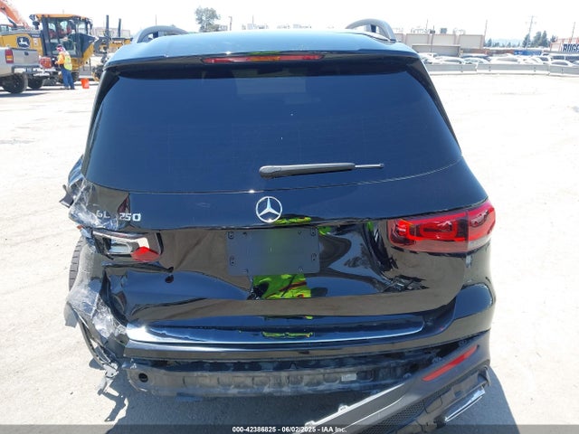 W1N4M4GB6NW183020 Mercedes-Benz m260