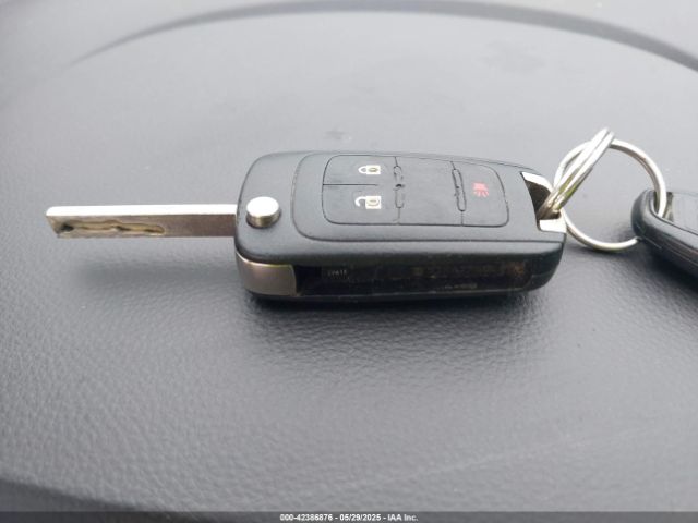 2GNALAEK6E6176939 Chevrolet EQUINOX LS