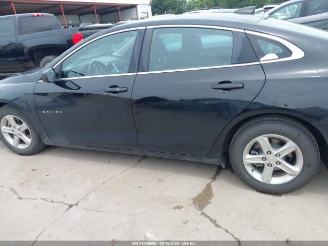 1G1ZB5ST4LF131299 Chevrolet Malibu Fwd Ls