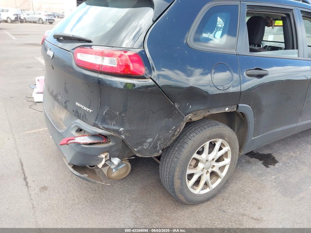 1C4PJLAB8FW733125 Jeep Cherokee