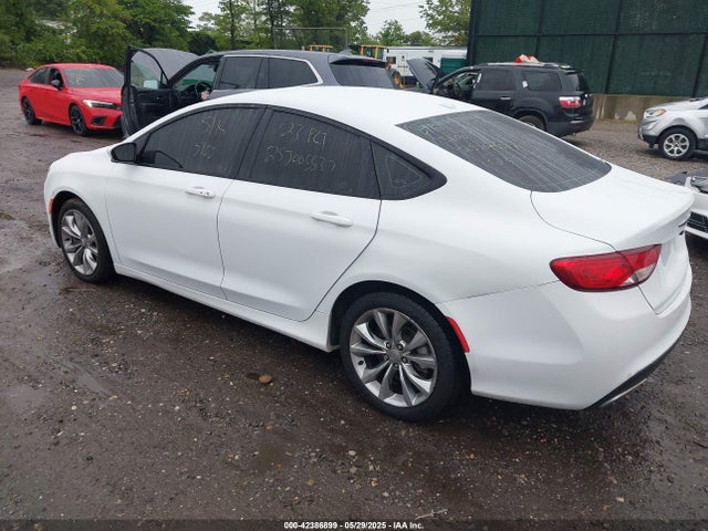 42386899 :رقم المزاد ، 1C3CCCBG5FN515611 vin ، 2015 Chrysler 200 S مزاد بيع