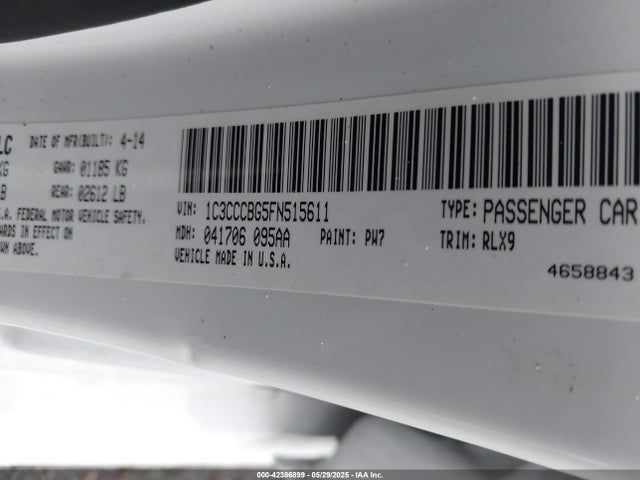 42386899 :رقم المزاد ، 1C3CCCBG5FN515611 vin ، 2015 Chrysler 200 S مزاد بيع