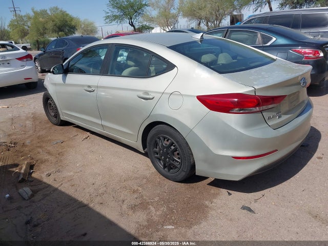 5NPD74LF9HH084578 Hyundai 2017