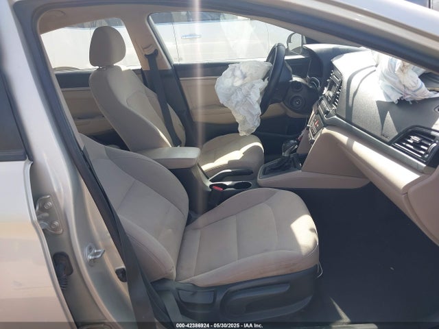 5NPD74LF9HH084578 Hyundai 2017