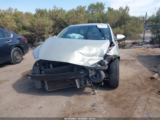 5NPD74LF9HH084578 Hyundai 2017