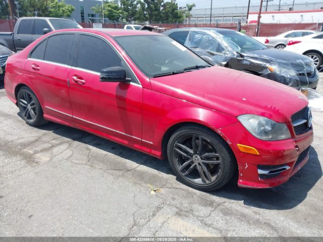 2013 MERCEDES-BENZ C 250 WDDGF4HB9DR244988