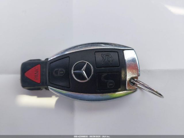 2013 MERCEDES-BENZ C 250 WDDGF4HB9DR244988 Photo 10