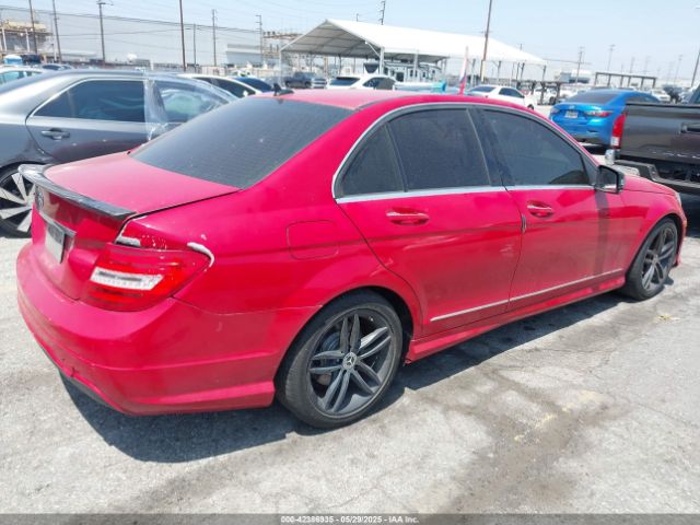 2013 MERCEDES-BENZ C 250 WDDGF4HB9DR244988 Photo 3