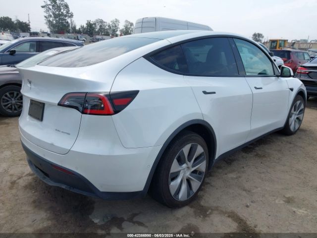2021 TESLA MODEL Y 5YJYGDEE7MF090894 Photo 3