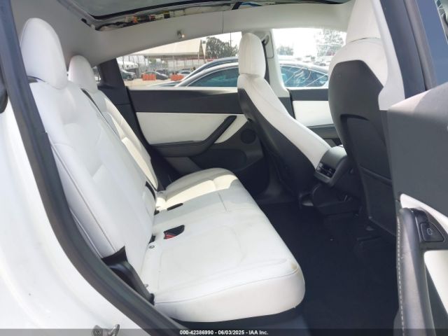 2021 TESLA MODEL Y 5YJYGDEE7MF090894 Photo 7