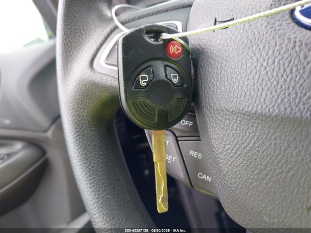 1FMCU0GD4JUA84534 Ford ESCAPE SE