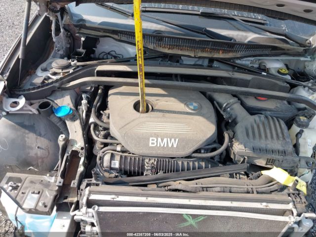 2018 BMW X1 WBXHT3C32J5K23486 Photo 9