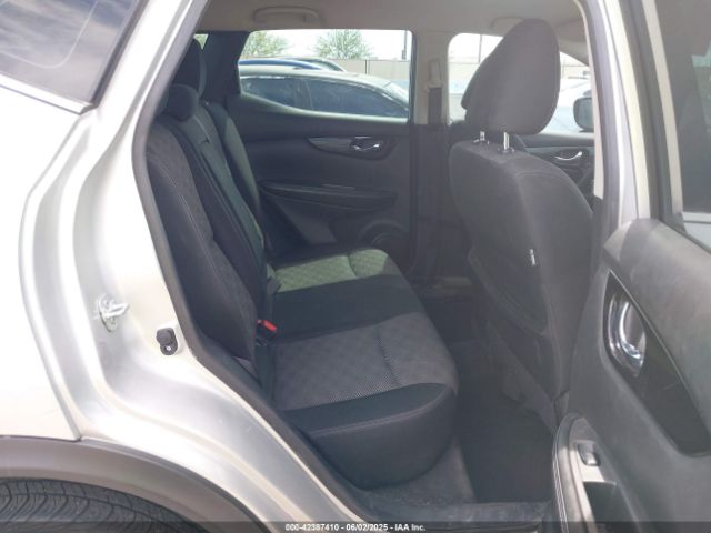 JN1BJ1CP3HW016435 Nissan Rogue Sport Sv