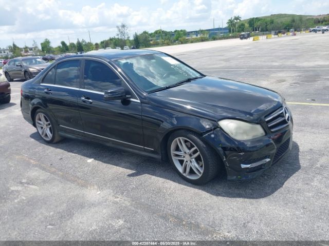 2014 MERCEDES-BENZ C 250 WDDGF4HB7ER314537 Photo 0