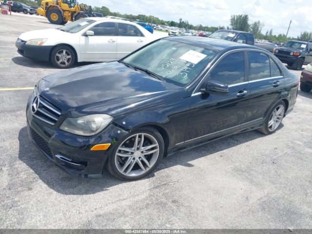 2014 MERCEDES-BENZ C 250 WDDGF4HB7ER314537 Photo 1