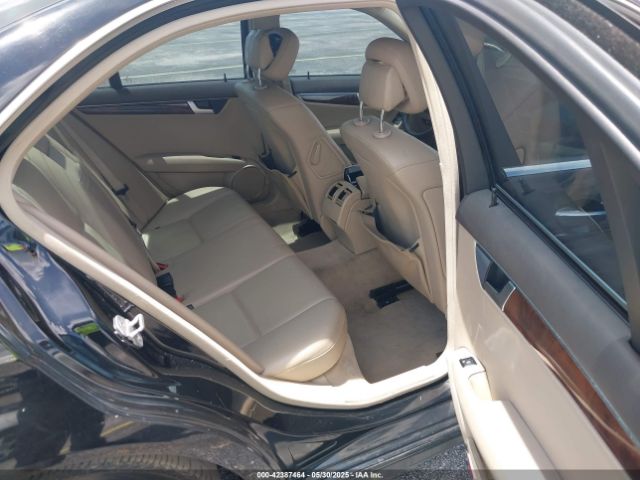 2014 MERCEDES-BENZ C 250 WDDGF4HB7ER314537 Photo 7