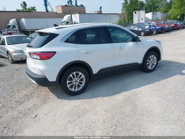 1FMCU9G61LUC60769 Ford ESCAPE SE