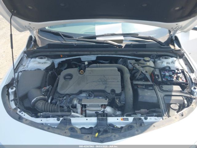 1G1ZD5ST5NF101726 Chevrolet Malibu Fwd Lt