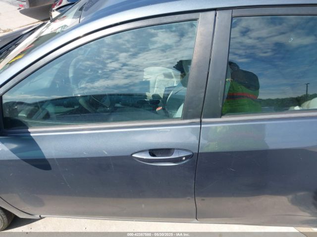 2T1BURHE1EC159267 Toyota COROLLA LE