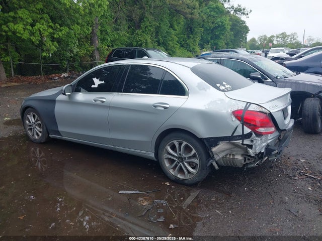 55SWF4JB8HU191016 Mercedes-Benz C 300 Luxury/sport