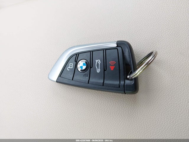 5UXTR9C5XKLD98464 BMW X3