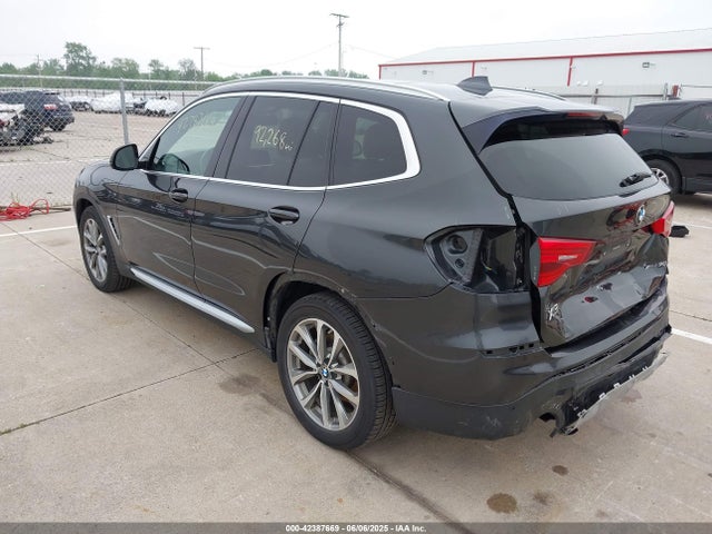 5UXTR9C5XKLD98464 BMW X3