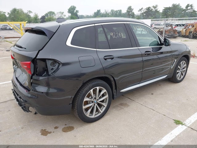 5UXTR9C5XKLD98464 BMW X3