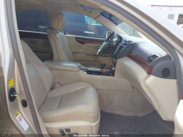 2011 LEXUS LS 460 JTHBL5EF9B5102671 Photo 4