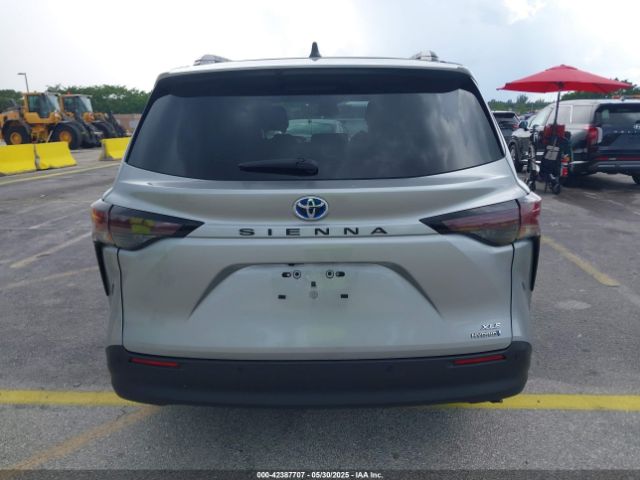 5TDYRKEC9PS171845 Toyota SIENNA XLE