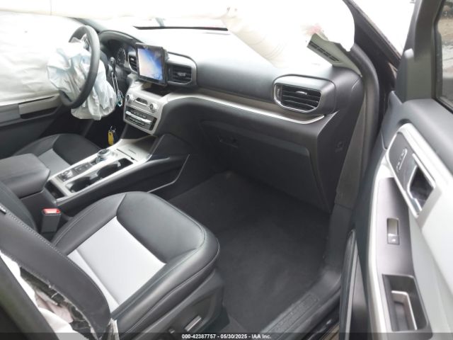 2024 FORD EXPLORER 1FMSK8DH6RGA89249 Photo 4