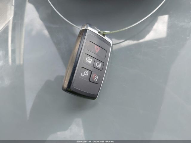 2022 JAGUAR XF SAJBG4FX6NCY91189 Photo 10