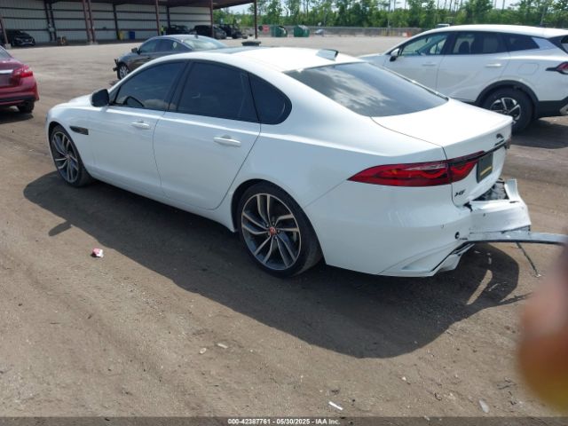 2022 JAGUAR XF SAJBG4FX6NCY91189 Photo 2