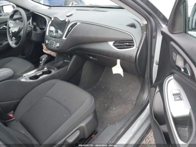 1G1ZD5ST1SF155908 Chevrolet Malibu Fwd 1lt