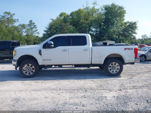 1FT7W2BT7HEE91228 Ford F-250 Lariat