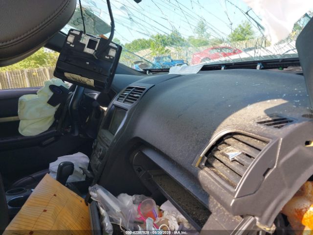 1FM5K7D88JGC23657 Ford EXPLORER XLT