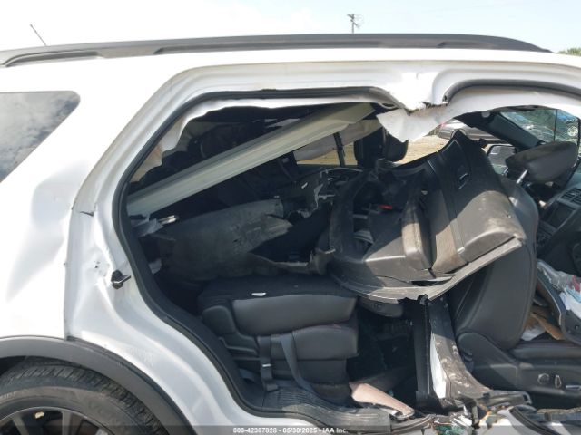1FM5K7D88JGC23657 Ford EXPLORER XLT