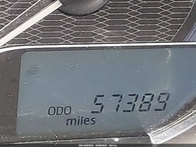 2T1BURHE9EC057229 Toyota Corolla Le Plus