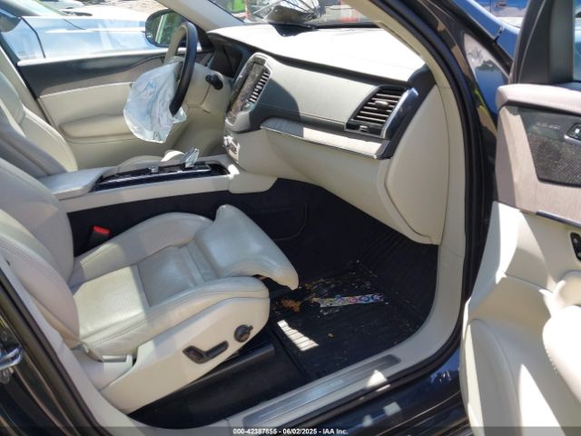 2021 VOLVO XC90 RECHARGE PLUG-IN HYBRID YV4BR00L4M1698473 Photo 4