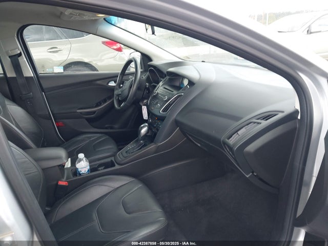 2016 Ford Focus Se მანქანა იყიდება აუქციონზე, vin: 1FADP3K29GL210401, აუქციონის ნომერი: 42387858