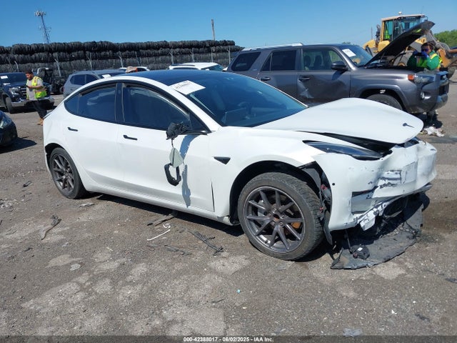 2021 TESLA MODEL 3 5YJ3E1EA7MF853671 Photo 0