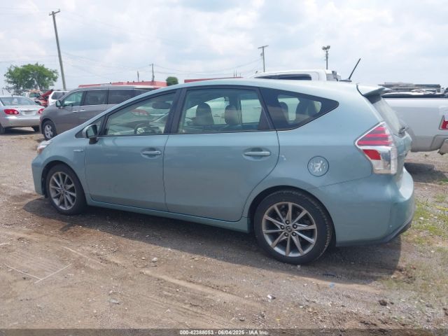 JTDZN3EUXFJ034651 Toyota Prius V Five