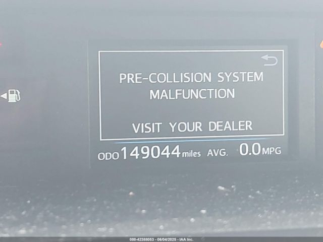 JTDZN3EUXFJ034651 Toyota Prius V Five