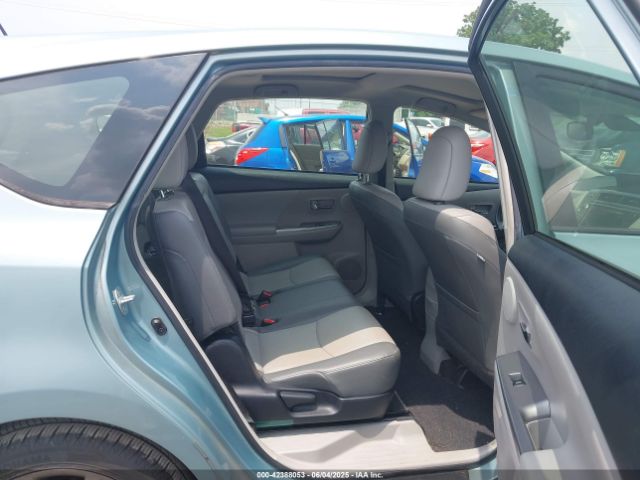 JTDZN3EUXFJ034651 Toyota Prius V Five