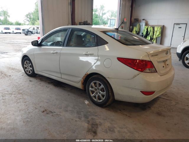 2013 HYUNDAI ACCENT KMHCT4AE7DU450311 Photo 2