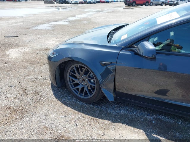 2025 TESLA MODEL 3 5YJ3E1EA3SF951271 Photo 5