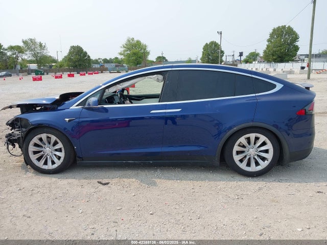 5YJXCBE22LF231533 Tesla 2020