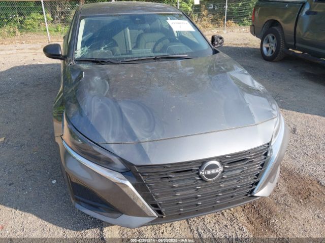 1N4BL4BV4RN437439 Nissan Altima